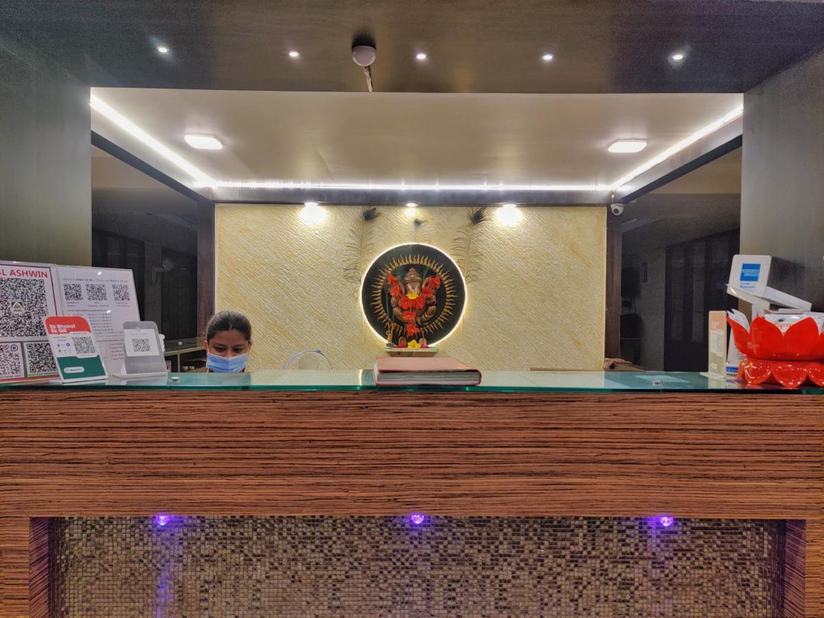 Hotel Ashwin Igatpuri, Pure Veg & Jain Food Екстериор снимка