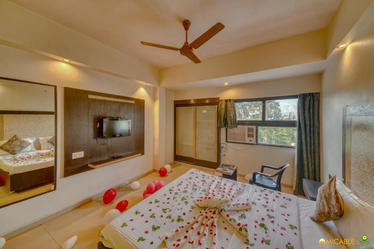 Hotel Ashwin Igatpuri, Pure Veg & Jain Food Екстериор снимка