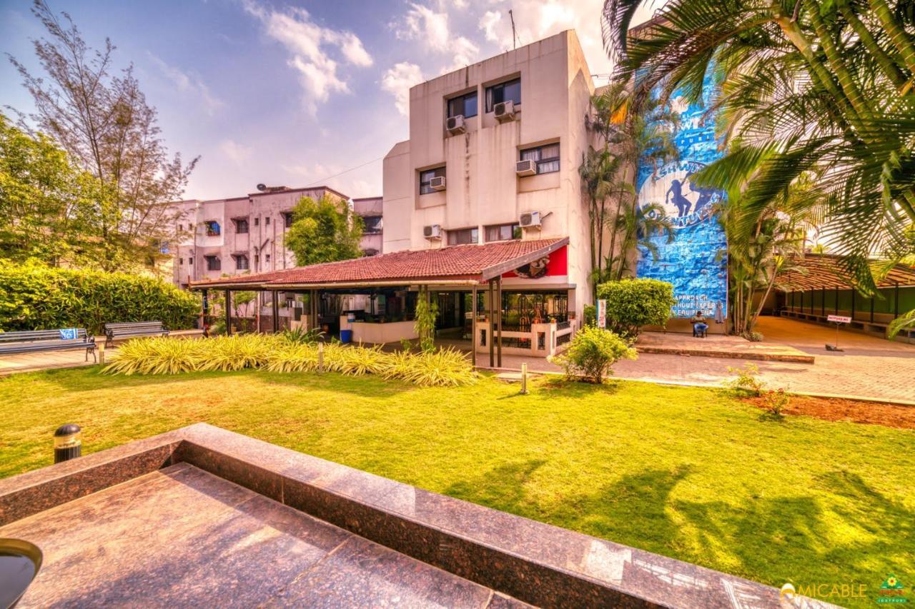 Hotel Ashwin Igatpuri, Pure Veg & Jain Food Екстериор снимка